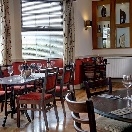 Allerton Court Hotel ノーサラートン エクステリア 写真