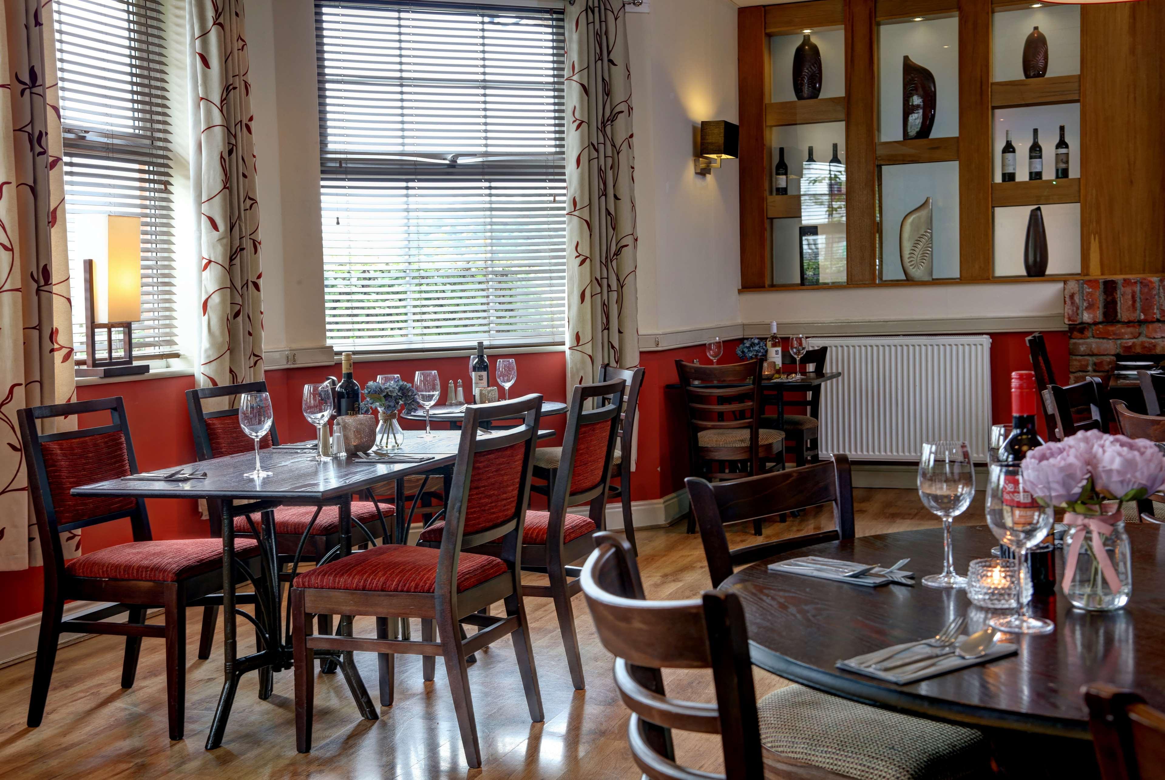 Allerton Court Hotel ノーサラートン エクステリア 写真