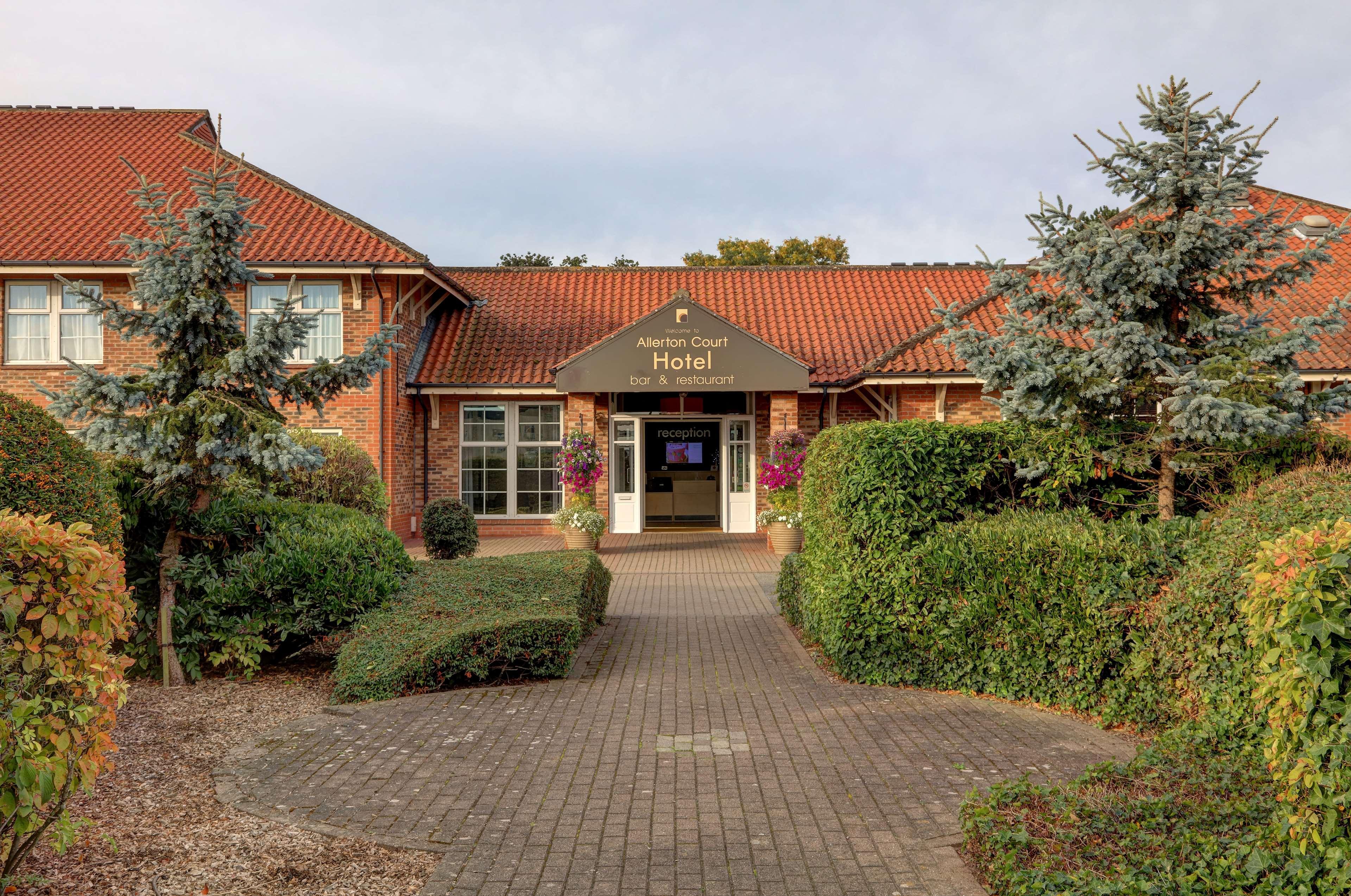 Allerton Court Hotel ノーサラートン エクステリア 写真