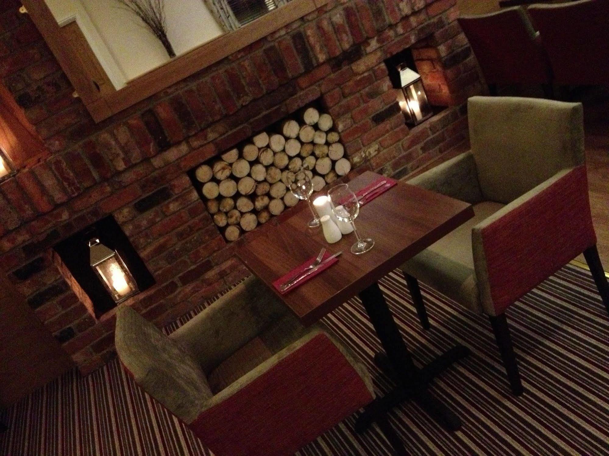 Allerton Court Hotel ノーサラートン エクステリア 写真