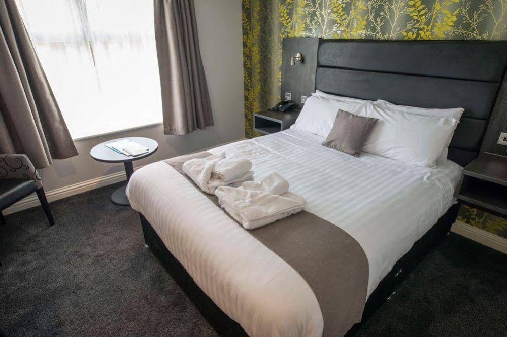 Allerton Court Hotel ノーサラートン エクステリア 写真
