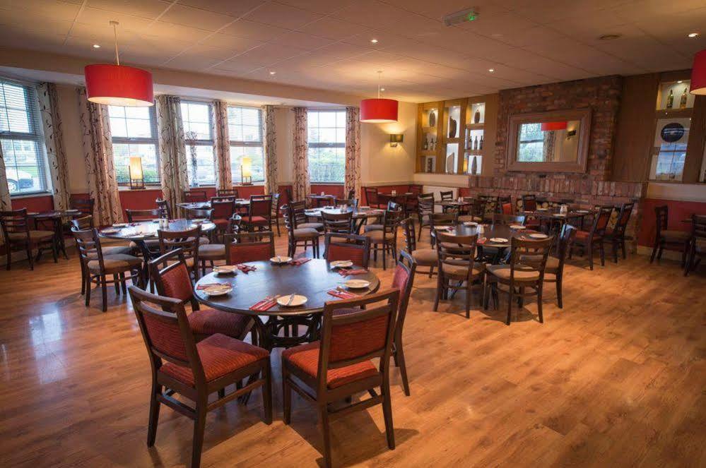 Allerton Court Hotel ノーサラートン エクステリア 写真