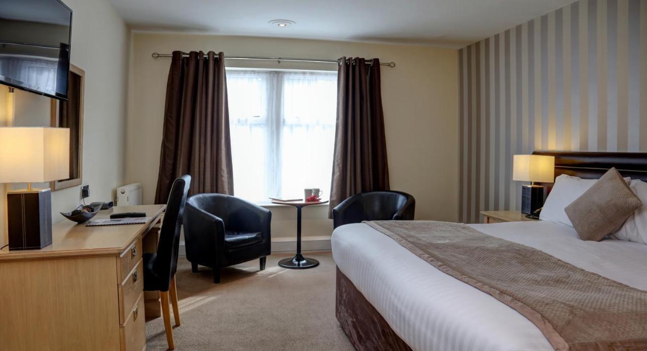 Allerton Court Hotel ノーサラートン エクステリア 写真