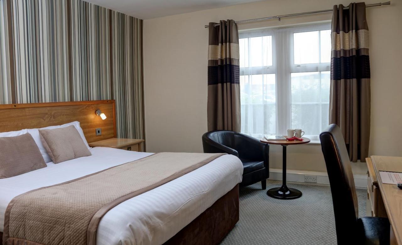 Allerton Court Hotel ノーサラートン エクステリア 写真