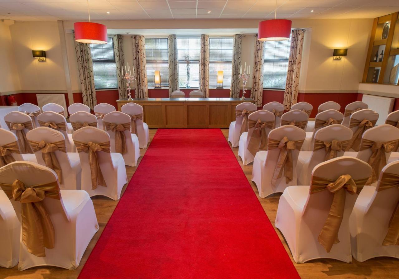 Allerton Court Hotel ノーサラートン エクステリア 写真